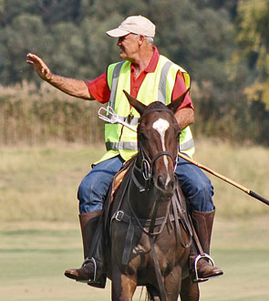 Gavin Chaplin umpiring